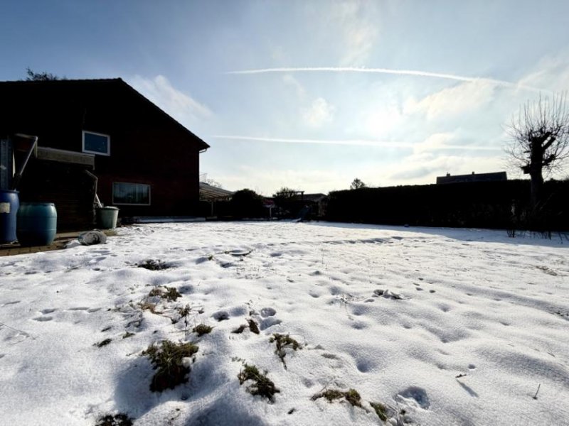 Weener * DHH * Heizung von 2022 * PV- Anlage von 2023 * Hohlraumversiegelung * Dämmung des Obergeschosses * Haus kaufen