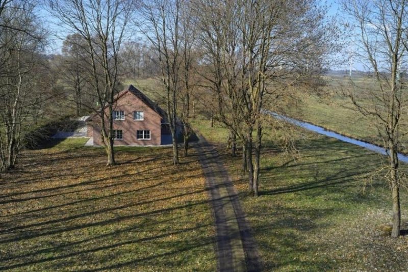 Weener * Gelegenheit, ca. 6 Hektar Grünland und ein saniert Hof mit viel Potenzial * Haus kaufen