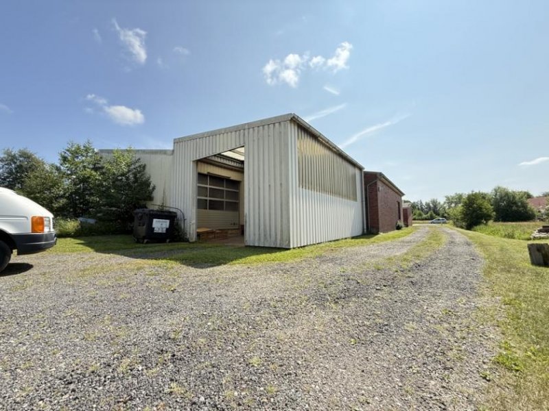 Weener * Große Ausstellungsfläche ca.160m² * Große Lagerhalle ca. 650m² * tolle Einliegerwohnung ca. 145m² * Haus kaufen