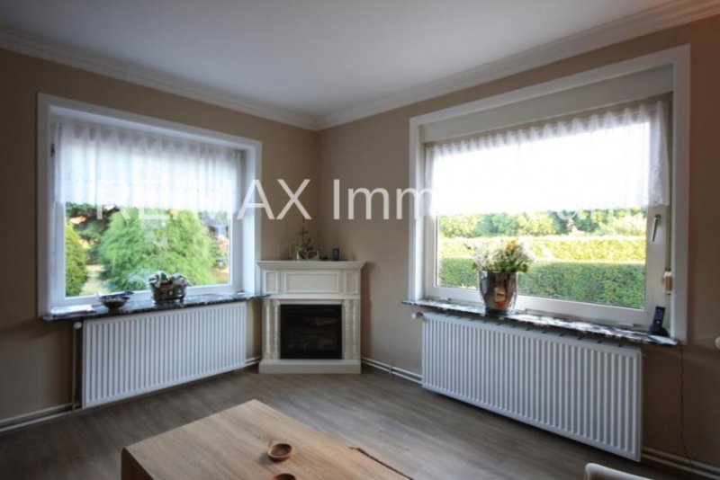Weener * Großes Grundstück * 4 Zimmer * Heizung von 2018 * Nebengebäude ca. 150 m² * Gäste WC * Haus kaufen