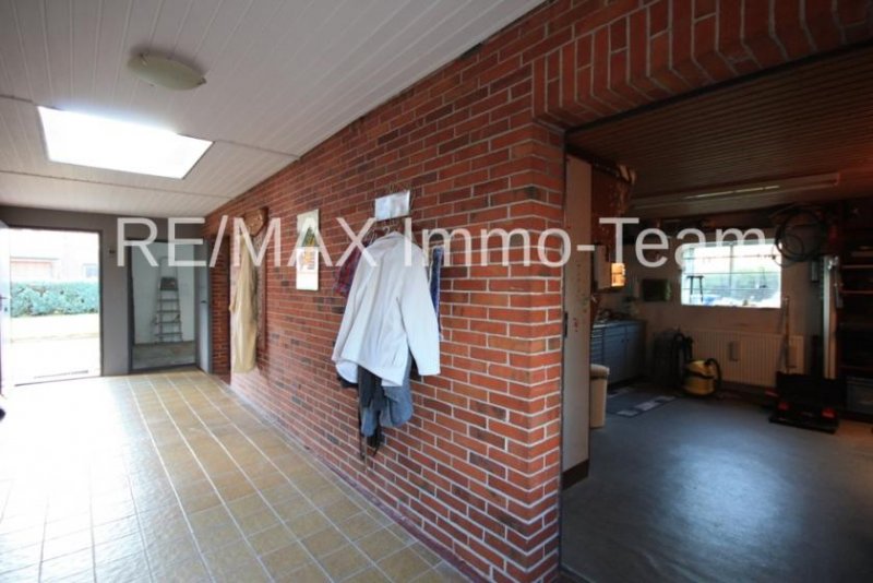 Weener * Großes Grundstück * 4 Zimmer * Heizung von 2018 * Nebengebäude ca. 150 m² * Gäste WC * Haus kaufen