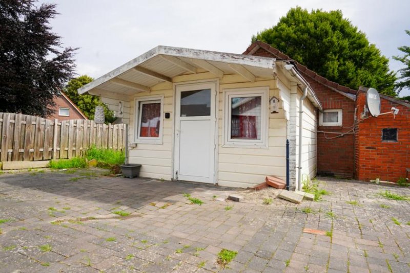 Weener Haus mit Anbau, separatem Holzhaus und Carport!
Vielseitig nutzbar, Platz für bis zu 9 Personen! Haus kaufen