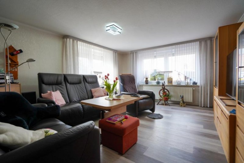 Weener Modernisiertes EFH mit Sommergarten, großem Grundstück und vielseitigen Nutzungsmöglichkeiten! Haus kaufen