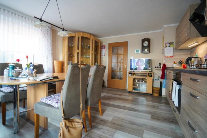 Weener Modernisiertes EFH mit Sommergarten, großem Grundstück und vielseitigen Nutzungsmöglichkeiten! Haus kaufen
