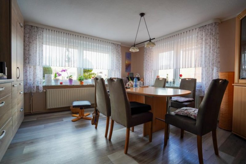 Weener Modernisiertes EFH mit Sommergarten, großem Grundstück und vielseitigen Nutzungsmöglichkeiten! Haus kaufen