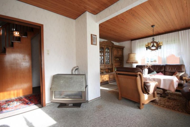 Weener *neuwertiges Badezimmer *großes Grundstück *gute Bausubstanz *Garage *Nebengebäude *Top Lage Haus kaufen