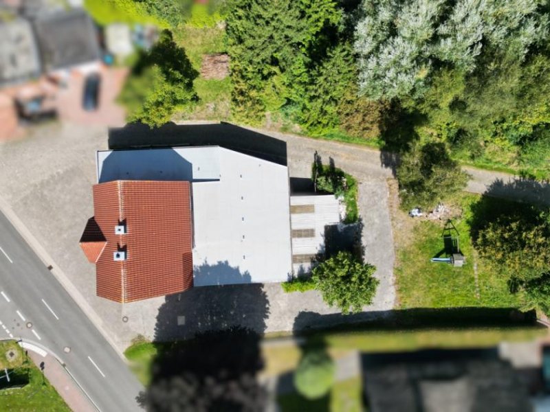 Weener " Büttenwarder-Gefühl inklusive: Traditionskneipe mit modernisiertem Saalbetrieb " Gewerbe kaufen