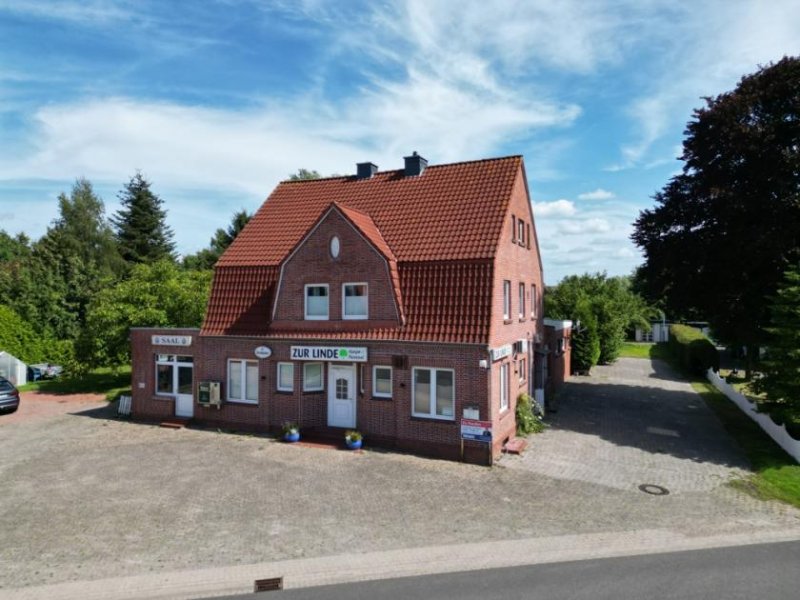 Weener " Büttenwarder-Gefühl inklusive: Traditionskneipe mit modernisiertem Saalbetrieb " Gewerbe kaufen