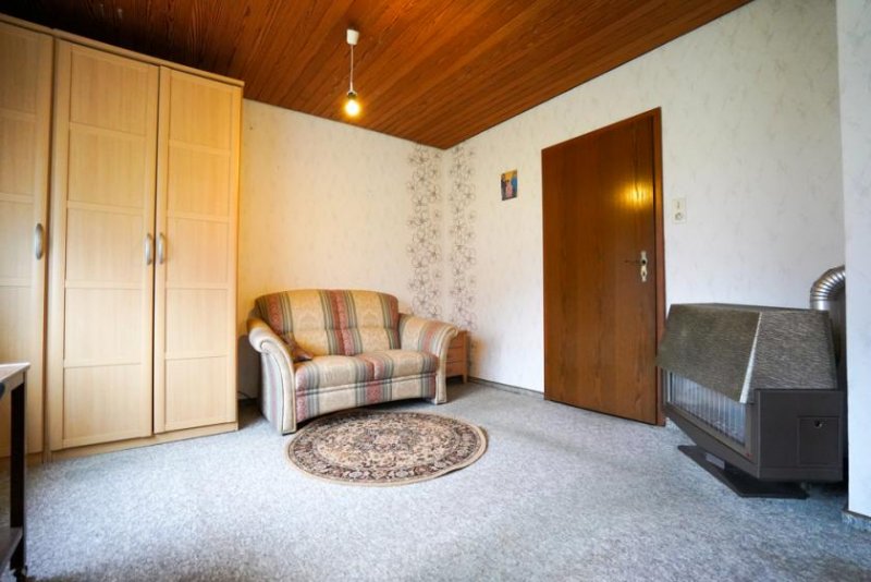 Weener RESERVIERT!
Solide Bausubstanz, großes Grundstück und neuwertiges Bad – Einfamilienhaus in Weener! Haus kaufen