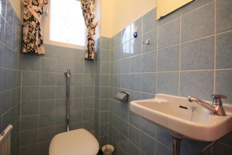 Weener RESERVIERT!
*Top Lage *gute Bausubstanz *überdachte Terrasse *Garage *Gasheizung von 2021 Haus kaufen