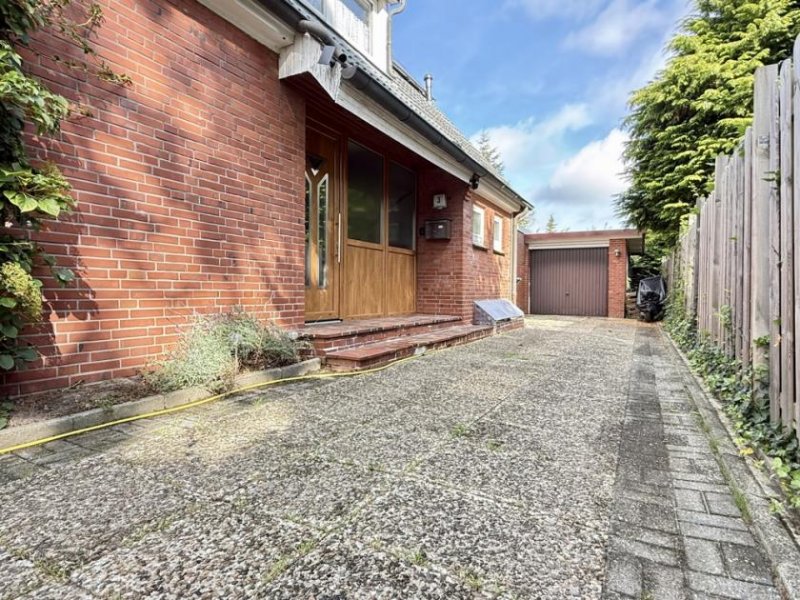 Weener Sackgassenlage * Einliegerwohnung möglich PV- Anlage * Hohlraumisolierung * Dachisolierung * Garage Haus kaufen