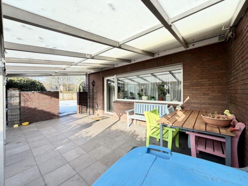 Weener * TOP Lage * DHH * Heizung von 2022 * PV- Anlage von 2023 * Hohlraumversiegelung * Haus kaufen