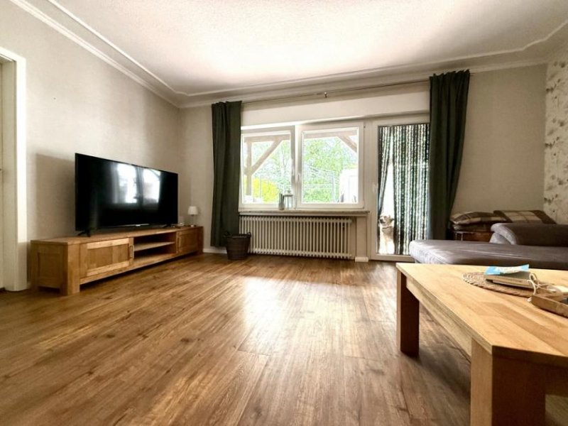 Bunde * Anfragestopp * *Photovoltaikanlage*Heizung von 2020*Garage*Wintergarten*Siedlungslage*renoviert*Großes Grundstück* Haus