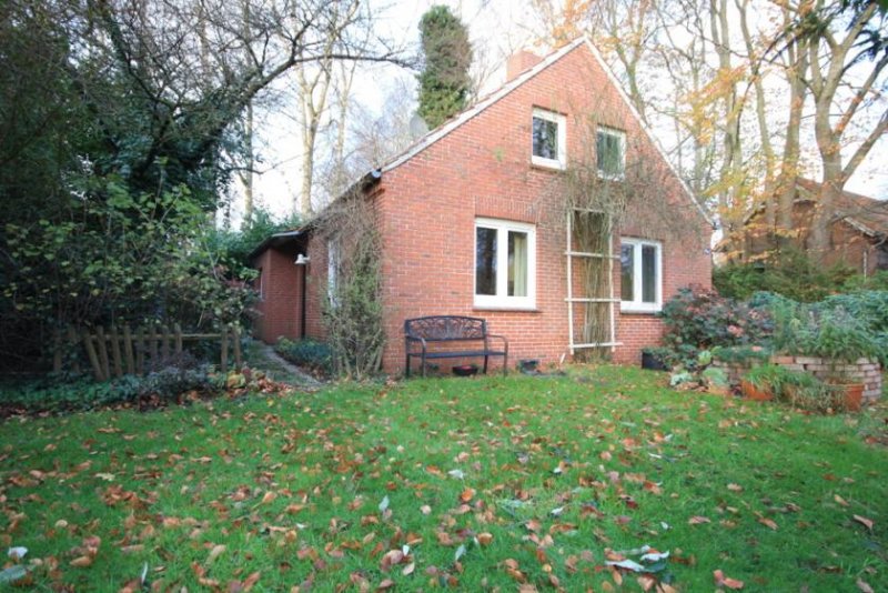 Bunde GELEGENHEIT!
Charmantes Einfamilienhaus mit historischem Charakter und idyllischem Garten in Wymeer! Haus kaufen