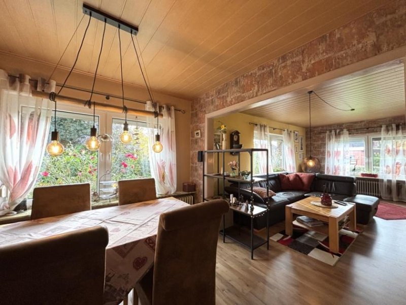 Bunde RESERVIERT - Anfragestopp!!! • Ebenerdig wohnen möglich • Glasfaser • neue Elektrik • Terrasse • nur 10 Autominuten