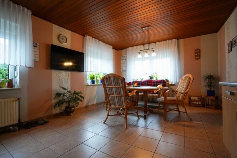 Bunde Ruhig gelegenes Wohnhaus mit freiem Blick und vielseitigen Nutzungsmöglichkeiten in Wymeer! Haus kaufen