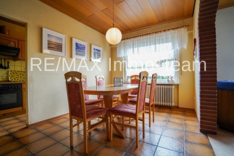 Bunde Sehr gepflegtes Einfamilienhaus mit großem Grundstück, Kamin & unverbaubarem Blick ins Grüne! Haus kaufen