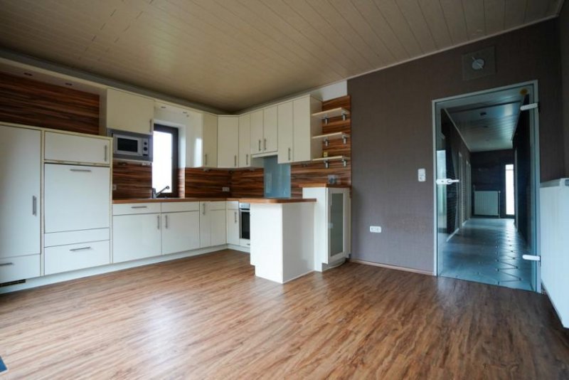 Hesel * Einliegerwohnung * Staubsaugeranlage * Pferdeboxen * Top Lage * freier Blick * gute Bausubstanz Haus kaufen