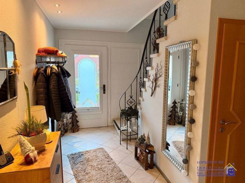 Hesel Top gepflegter Bungalow mit Doppelgarage – ruhiges Wohnen trotz zentraler Lage in Hesel Haus kaufen