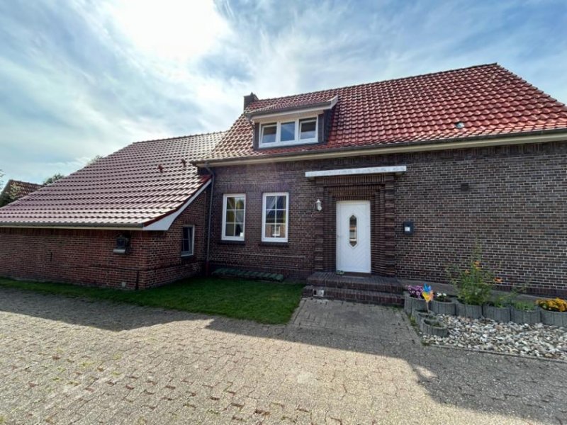 Ostrhauderfehn Einmalige Chance: 2 Immobilien auf 2363 m² * Haus kaufen