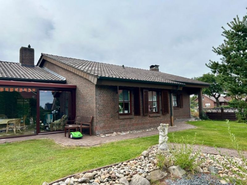 Ostrhauderfehn Einmalige Chance: 2 Immobilien auf 2363 m² * Haus kaufen