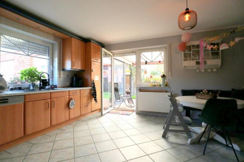 Ostrhauderfehn * großes Einfamilienhaus * Ostrhauderfehn * 5 ZKB * Bj. 1999/2000 * zentrale Lage * Haus kaufen