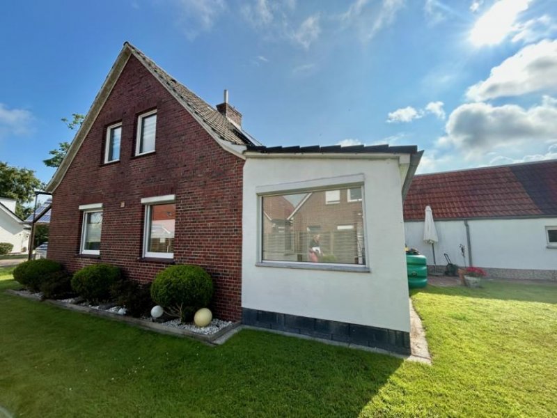 Jemgum Kreatives Wohnen: Charmantes Einfamilienhaus mit Atelier, Werkstatt und angenehmer Atmosphäre in Jemgum Haus kaufen