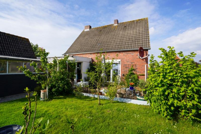 Jemgum Sehr gepflegtes, modernisiertes Einfamilienhaus in ruhiger Lage von Jemgum mit großem Grundstück! Haus kaufen