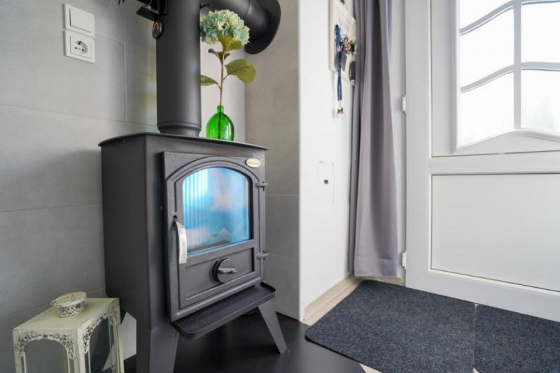 Jemgum Sehr gepflegtes, modernisiertes Einfamilienhaus in ruhiger Lage von Jemgum mit großem Grundstück! Haus kaufen