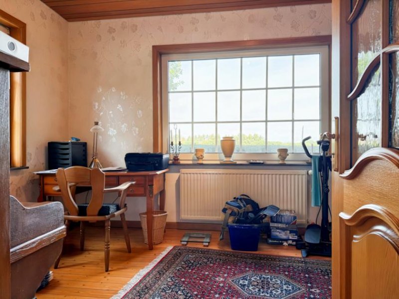 Papenburg „Eine Parkanlage als Garten oder auch Pferdehaltung? Dieses gepflegte Einfamilienhaus macht neugierig!“ Haus kaufen