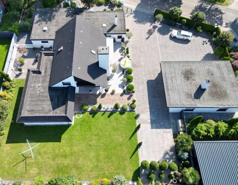 Papenburg * Wunderschönes Anwesen * Zentrale Lage in Papenburg * Garage ca. 100 m² * Kaminzimmer * Haus kaufen