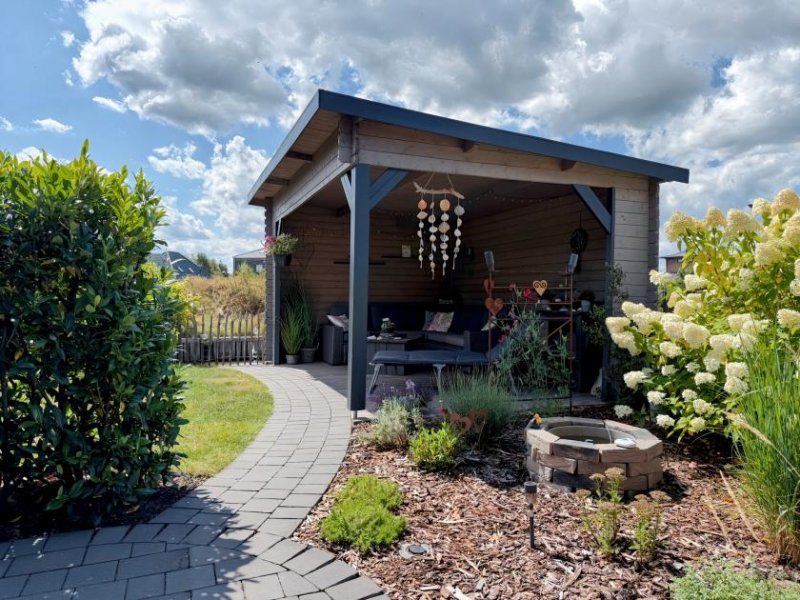 Rhede (Ems) * Traumhaus direkt am Wasser – Eigener Bootsanleger & Smart Home inklusive * Haus kaufen
