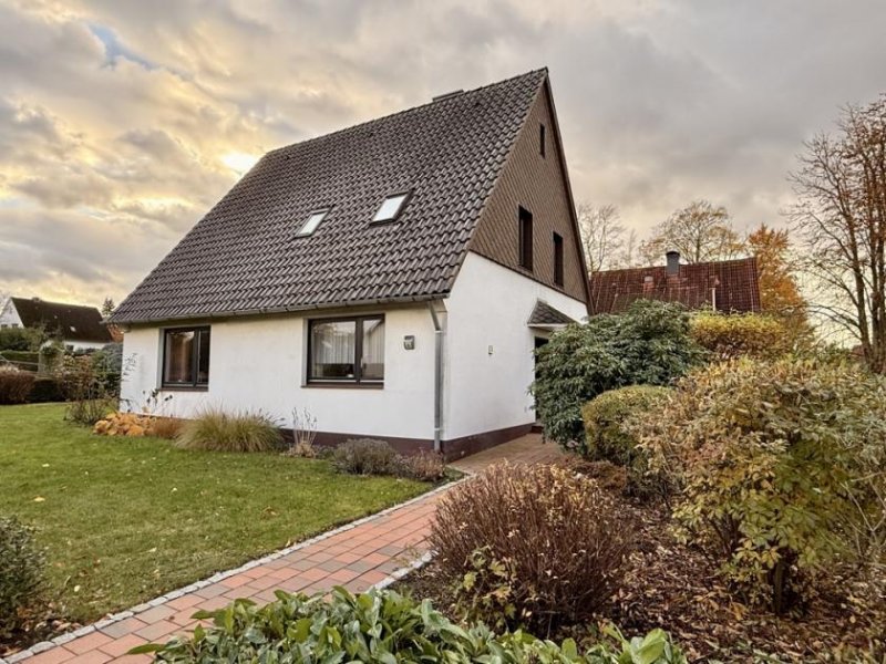 Selsingen Einfamilienhaus mit großem Garten und Doppelgarage in Selsingen Haus kaufen