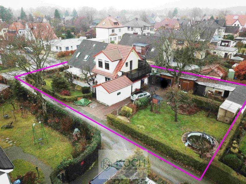 Langen (Landkreis Cuxhaven) Zweifamilienhaus (vermietet - ca. 6,4 % Rendite) in ruhiger und dennoch zentraler Lage von Langen Haus kaufen