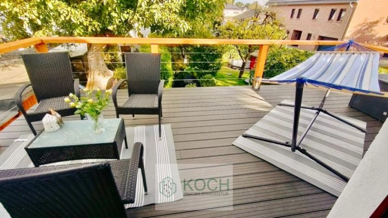 Langen (Landkreis Cuxhaven) Zweifamilienhaus (vermietet - ca. 6% Rendite) in ruhiger und dennoch zentraler Lage von Langen Haus kaufen