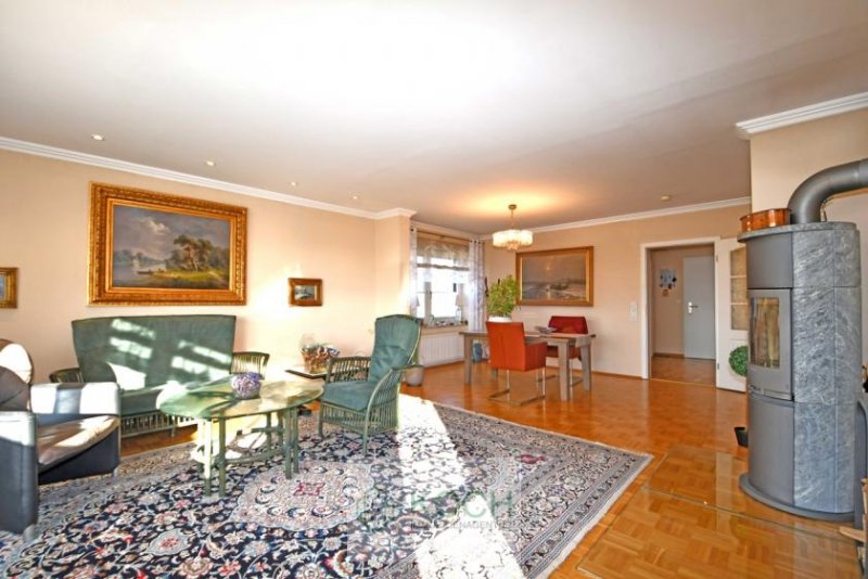 Loxstedt Tolles Zweifamilienhaus (2 WE) auf großem Grundstück in Toplage von Loxstedt Haus kaufen