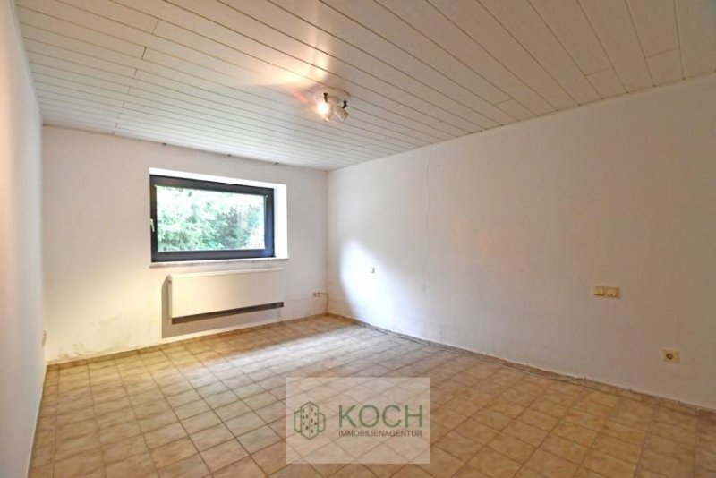 Schiffdorf Ein-/ Zweifamilienhaus in Schiffdorf mit zusätzlicher, separater Nutz-(Büro)fläche Haus kaufen