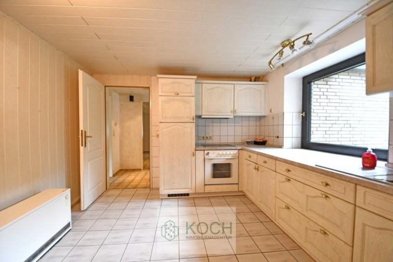 Schiffdorf Großes Ein- oder Zweifamilienhaus mit zusätzlicher Nutz-(Büro)fläche in Schiffdorf Haus kaufen