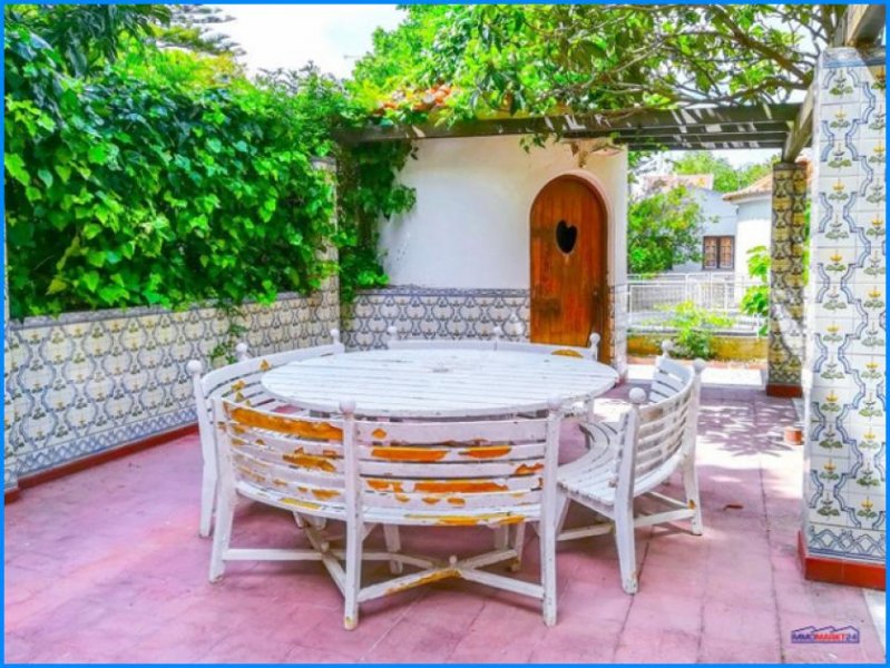 Cascais / Parede ***Villa mit Charme mit großem Grundstück in ruhiger Wohnlage*** Haus kaufen