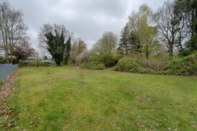 Delmenhorst DELMENHORST - Freistehendes Einfamilienhaus auf großem ca. 1.533 m² Grundstück Haus kaufen