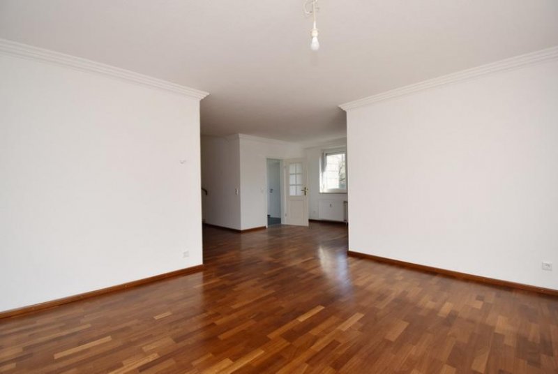 Bremen Nähe Rhododendronpark - Ansprechende Maisonette- Wohnung mit 2 Balkonen und TG-Stellplatz Wohnung kaufen