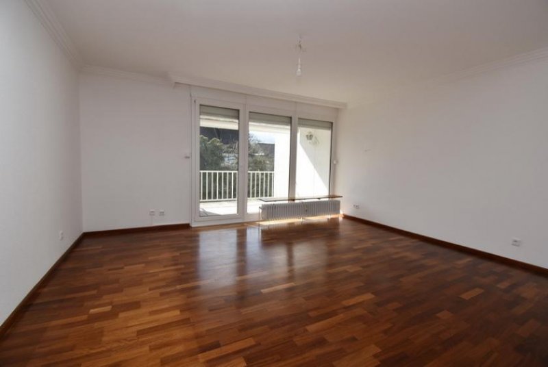 Bremen Nähe Rhododendronpark - Ansprechende Maisonette- Wohnung mit 2 Balkonen und TG-Stellplatz Wohnung kaufen