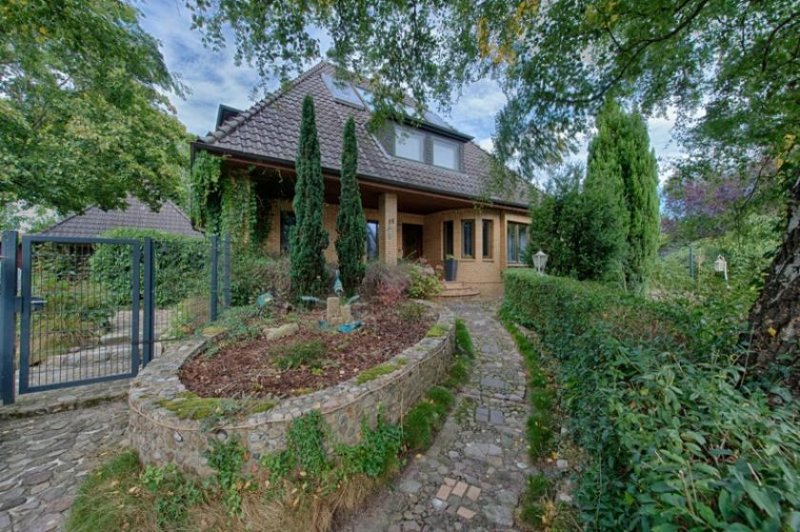 Achim ACHIM - BADEN - Generationshaus mit großem Grundstück (möglicher zusätzlicher Bauplatz) Haus kaufen