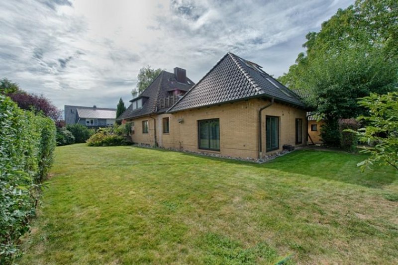 Achim ACHIM - BADEN - Generationshaus mit großem Grundstück (möglicher zusätzlicher Bauplatz) Haus kaufen