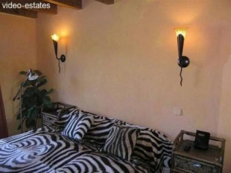 Coin Kleine Finca mit Oliven- und Orangenbäumen Haus kaufen