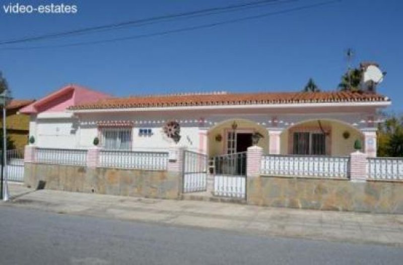 Alhaurin de la Torre Finca vom Schweizer Eigentümer Haus kaufen