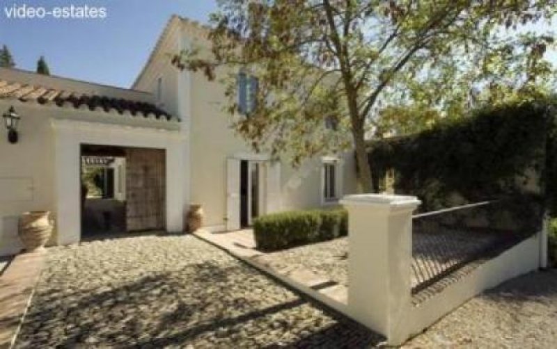 Ronda Finca mit 40 000 m² Grundstück Haus kaufen