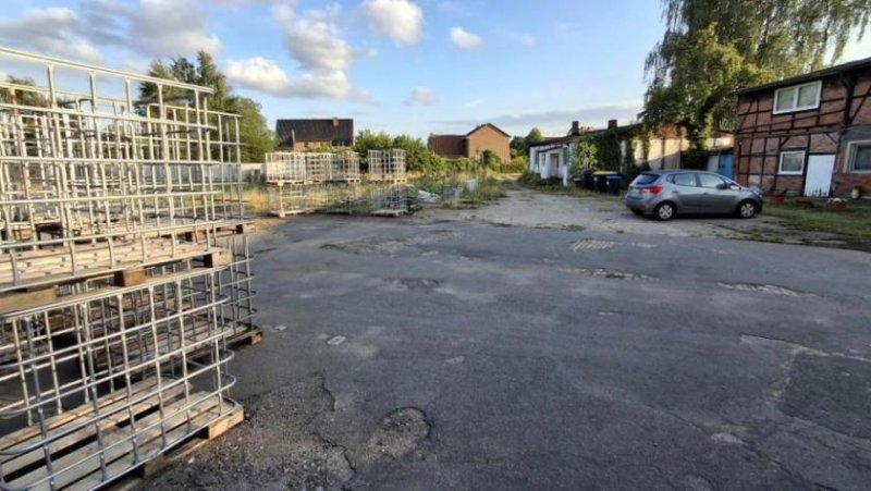 Wrestedt Gewerbegrundstück in zentraler, verkehrsgünstiger Lage Grundstück kaufen