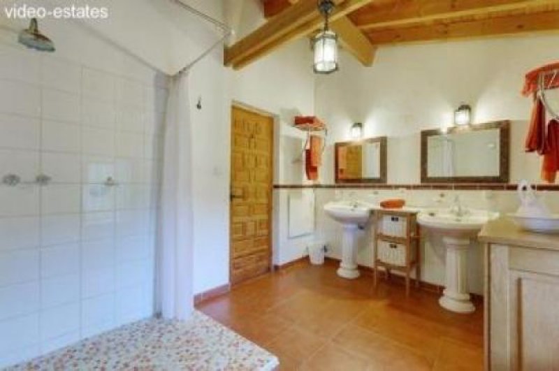 Pizarra Finca, kann auch als kleines Hotel genutzt werden Haus kaufen