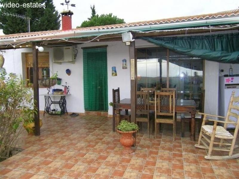 Casarabonela Phantastisches Landhaus zum Kauf auf einem grossen Grundstück Haus kaufen